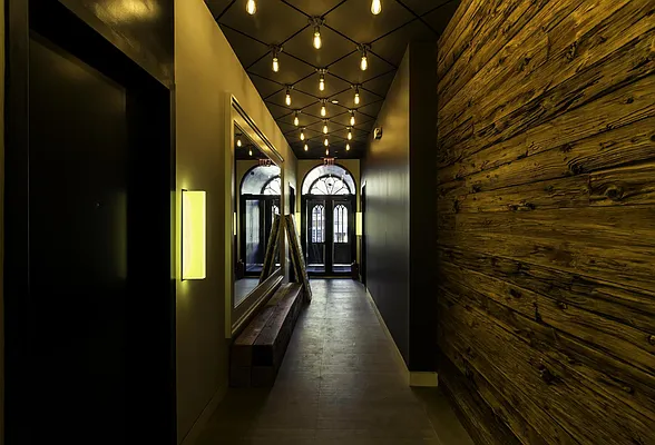 Rented by Nooklyn NYC LLC | media 31