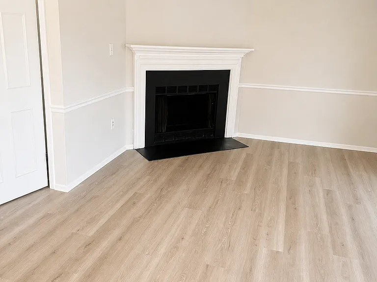 3056 N Dale Ln — Photo 5