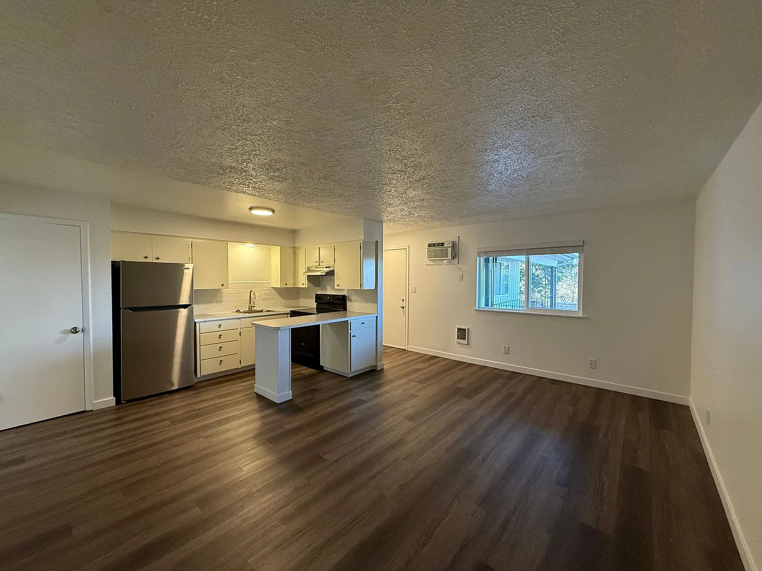 1104 West 7th Avenue Apartments — Photo 4