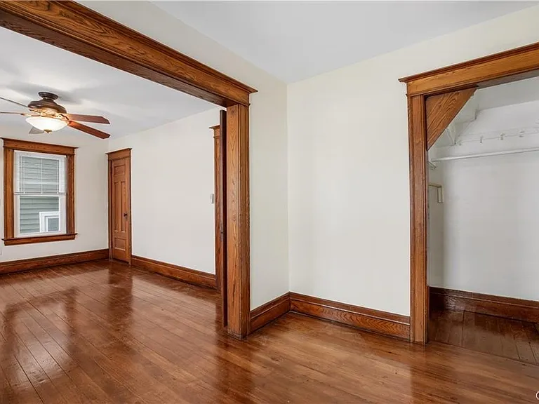 37 Niagara St — Photo 17