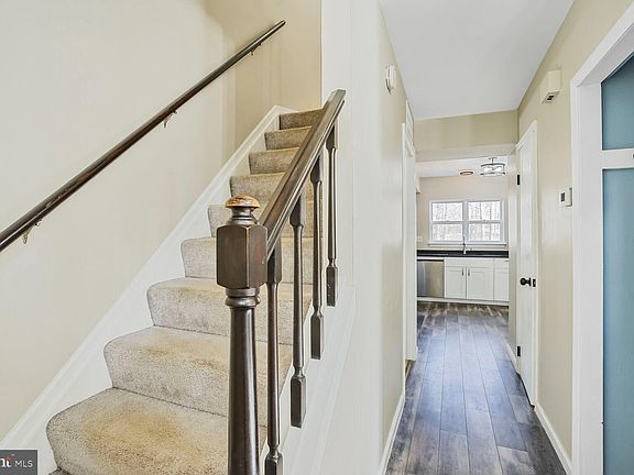3rd image of 10100 Sassafras Woods Ct