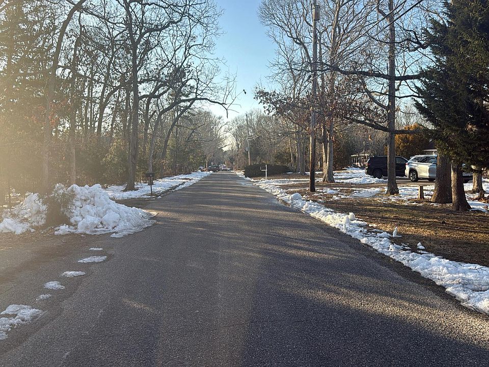 2nd image of 19 Brooks Ave