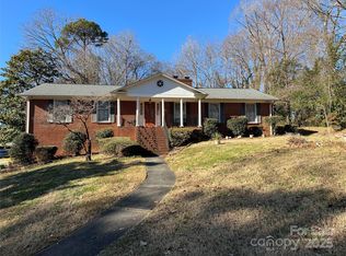 319 N Peterson St, Stanley, NC 28164