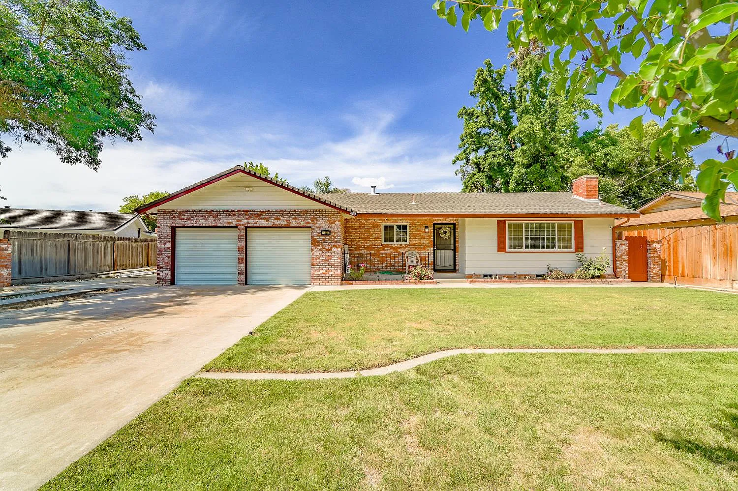 1425 Rosemead Ct photo 1