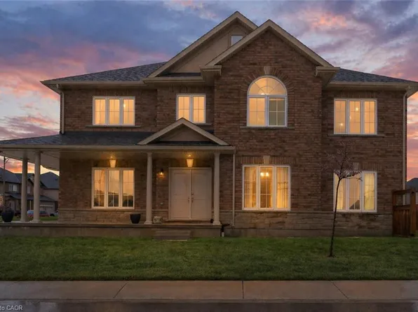 79 Dolomiti Ct, Hamilton, ON L0R 1P0