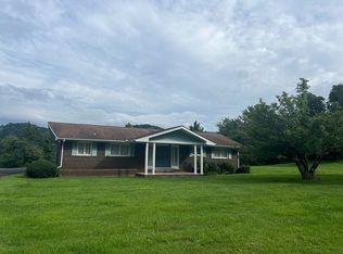 189 Castle Dr, Lebanon, VA 24266