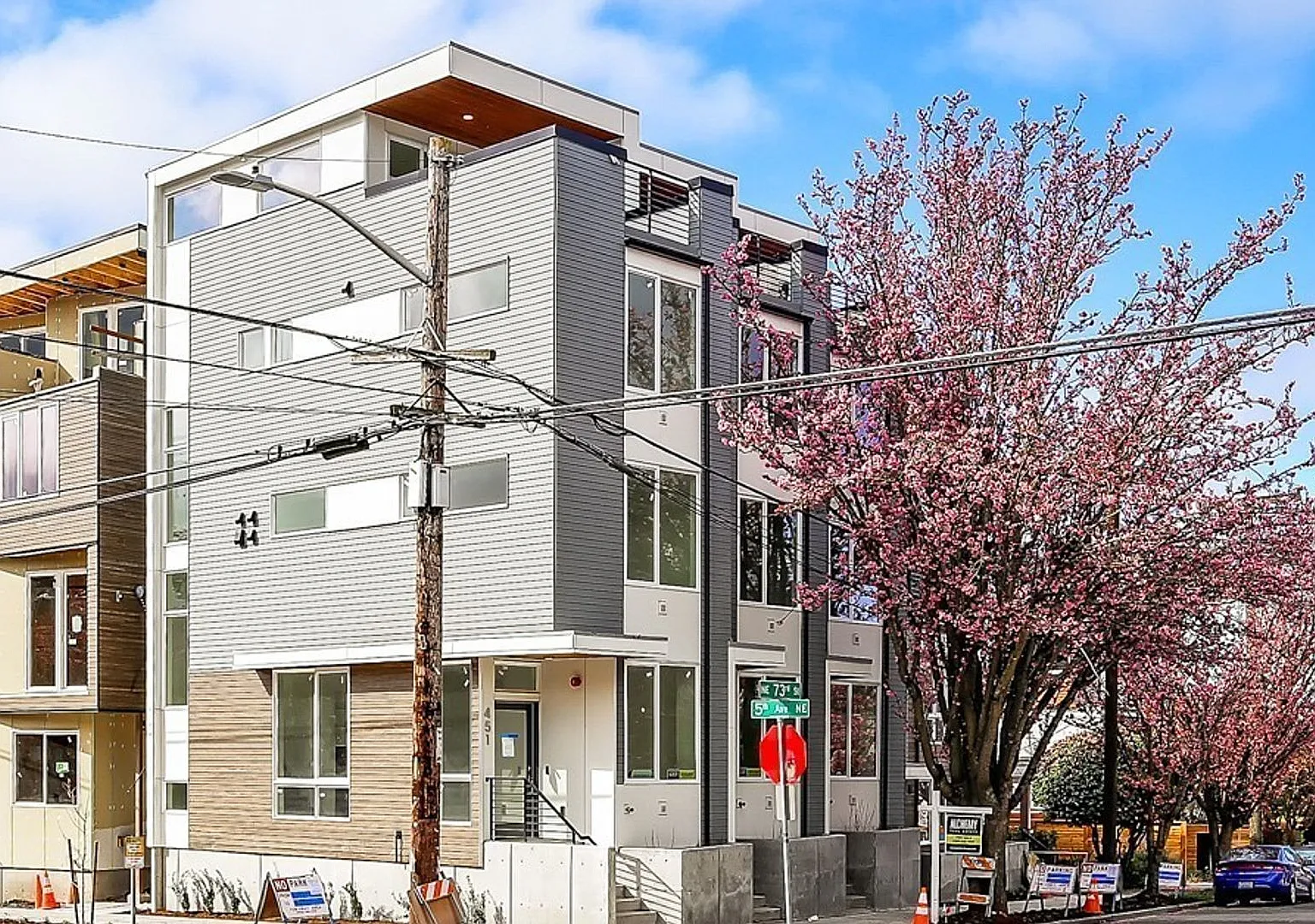 Chic Townhome at Green Lake — Photo 1