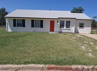 2414 NW 30th St, Lawton, OK 73505