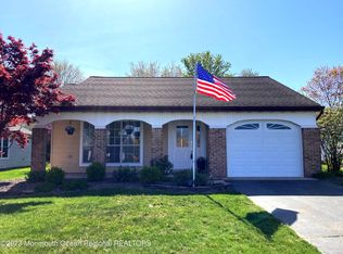 62 Hastings Rd, Manchester, NJ 08759