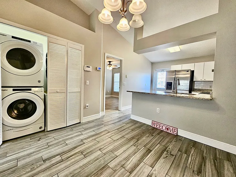 602 S Grand Hwy — Photo 2