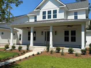 345 Cornubia Dr, Castle Hayne, NC 28429