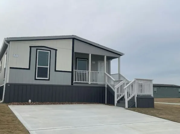 27 Bonnet St, Willis, TX