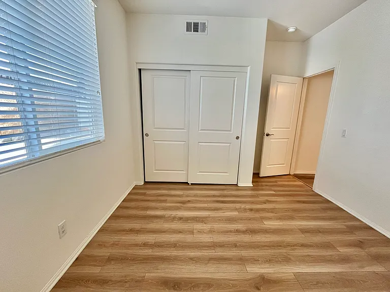 7805 Marbil Ln — Photo 11