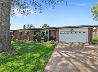 3237 Gwengreen Dr, Bridgeton, MO 63044