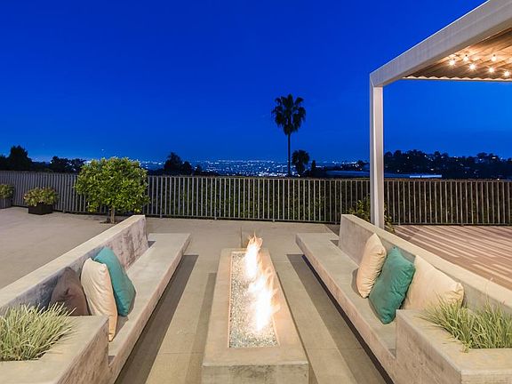 7984 Oceanus Dr, Los Angeles, CA 90046 | Zillow