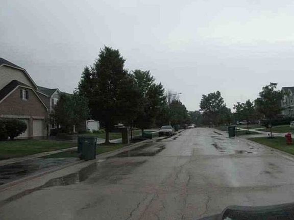 Exterior Neighborhood (street photo)