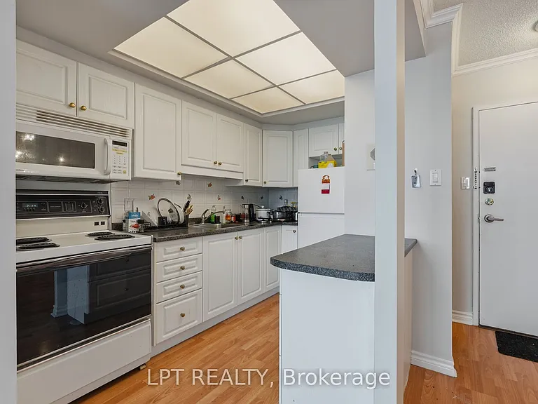 555 Brittany Dr #1112 — Photo 10