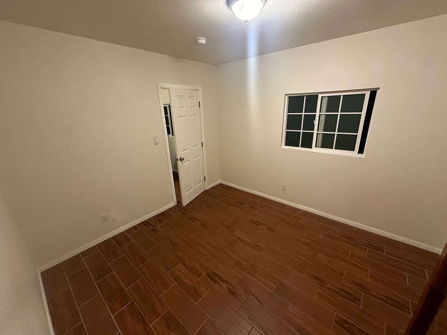 22907 Alexandria Ave — Photo 1