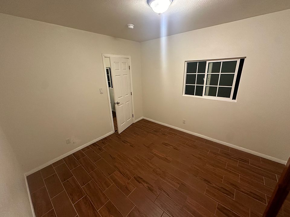 1st image of 22907 Alexandria Ave