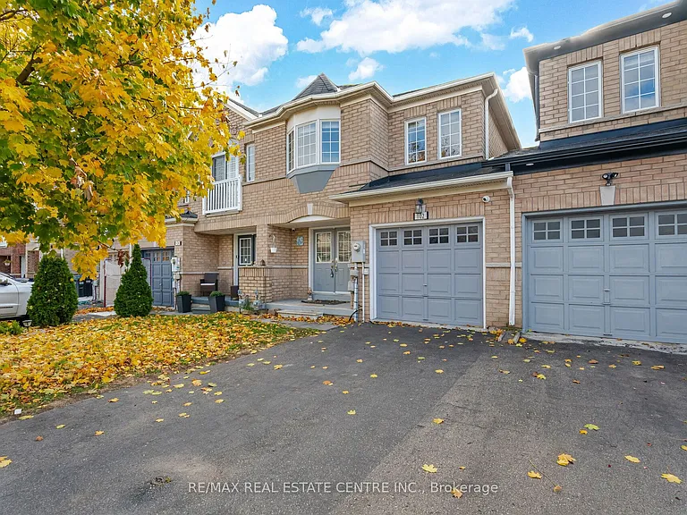 102 Charcoal Way — Photo 1