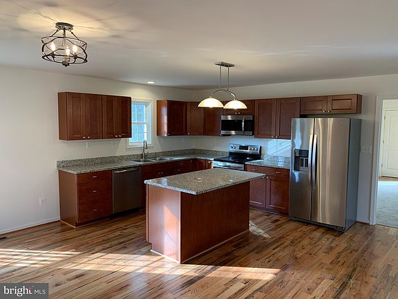 4th image of 114 Virginia Dr