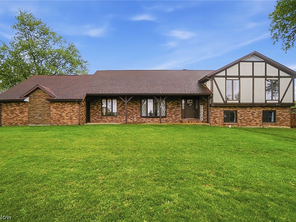 1st image of 1455 Riverview Dr