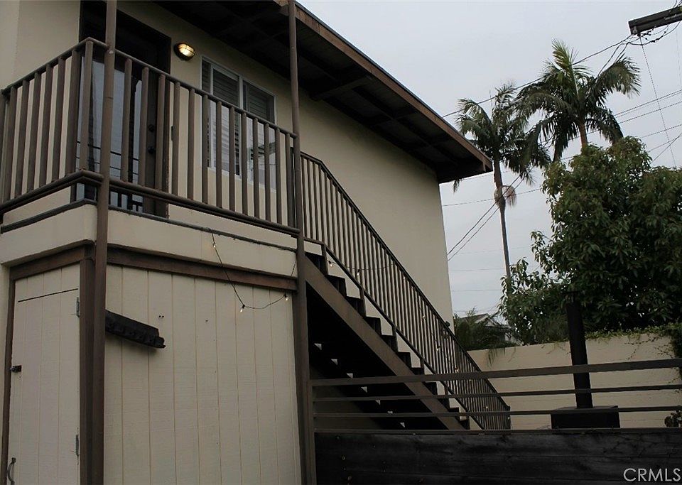 2nd image of 5138 W 135th St