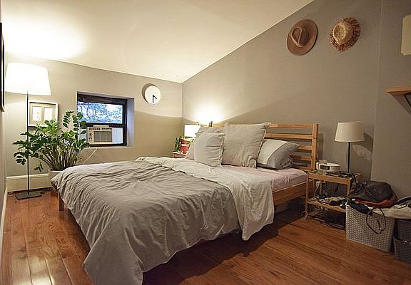 3rd image of 166 Vernon Ave #3A