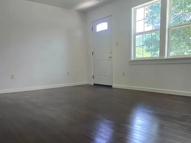 2540 Volunteer Pkwy — Photo 31