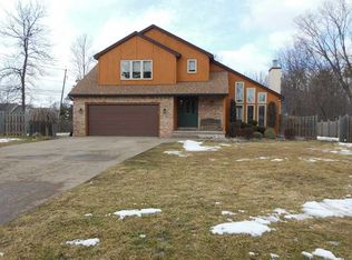 3269 Craig Dr, North Tonawanda, NY 14120