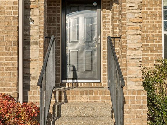 4th image of 5502 Stonefield Dr
