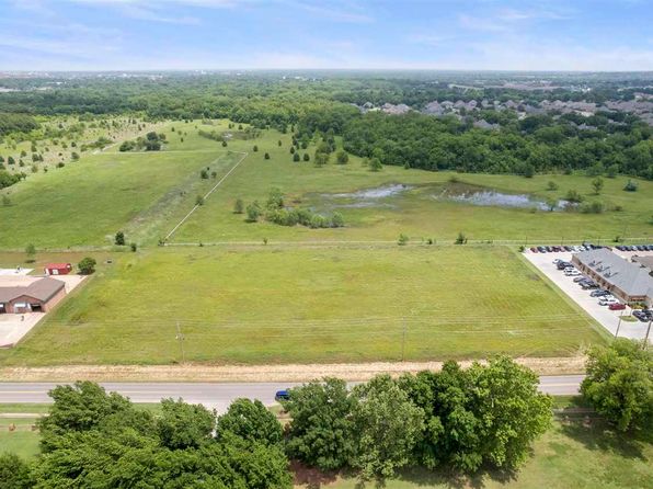 1305 S Sangre Rd, Stillwater, OK 74074