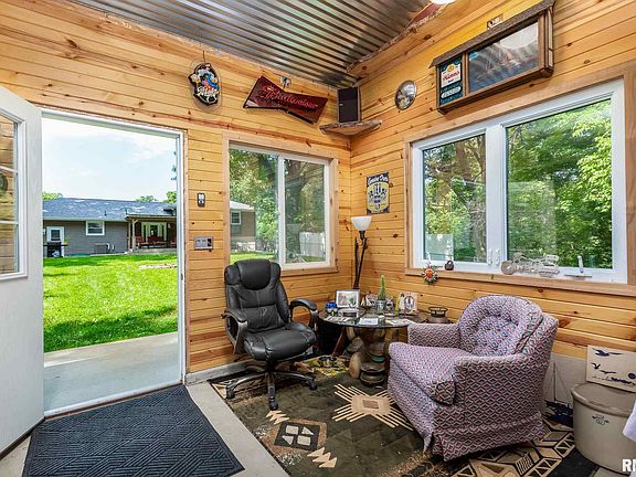 3rd image of 5020 81st Avenue Ct