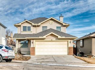 36 S Harvest Oak Grn NE, Calgary, AB T3K3Y2