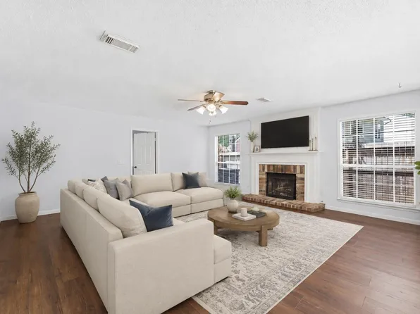 42 Fire Flicker Pl, Spring, TX 77381