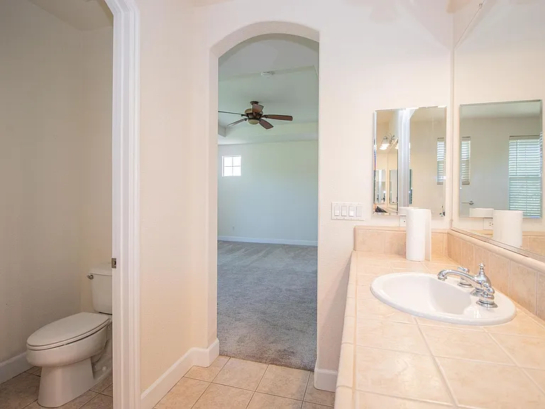 6239 Newhaven Ln — Photo 37