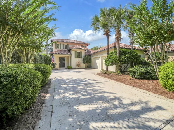 2521 Vineyard Ln, Miramar Beach, FL 32550