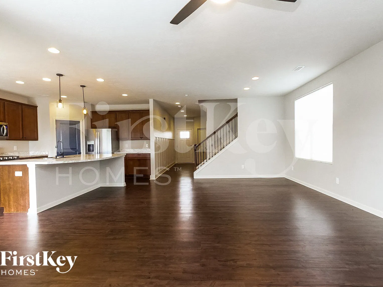 3 bed, 2.5 bath, 2361 sqft, $2,785 — Photo 3