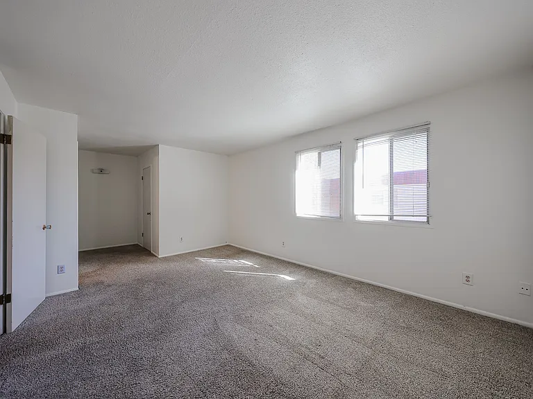4028 N Granite Reef Rd — Photo 24