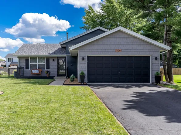 129 Northway Park Rd, Machesney Park, IL 61115