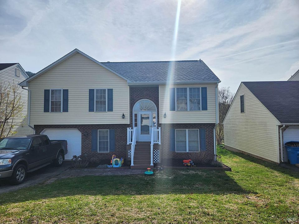 1st image of 4843 Golfview Dr NE
