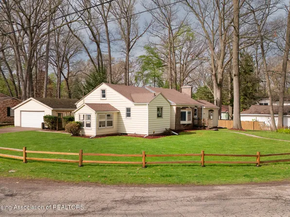 1807 Shady Oak Ln, Lansing, MI 48906