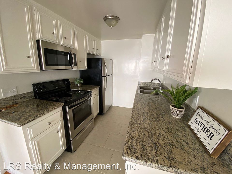 1st image of 1122 9th St #8791760