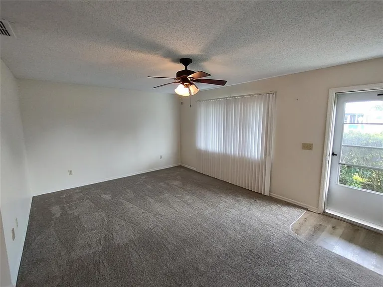 6429 SW 107th St — Photo 3