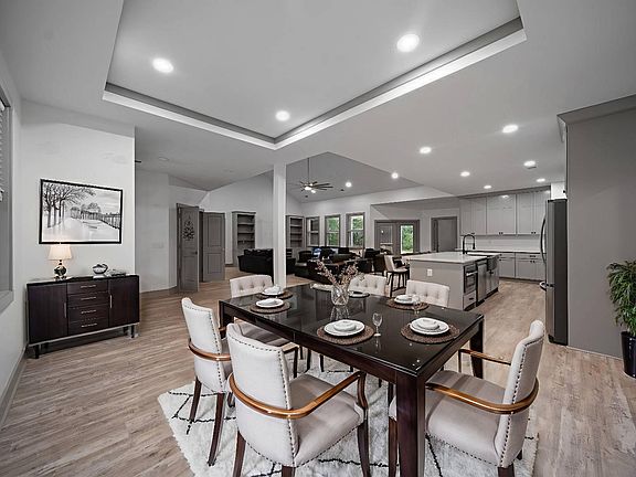 3rd image of 5065 Seymour Rd