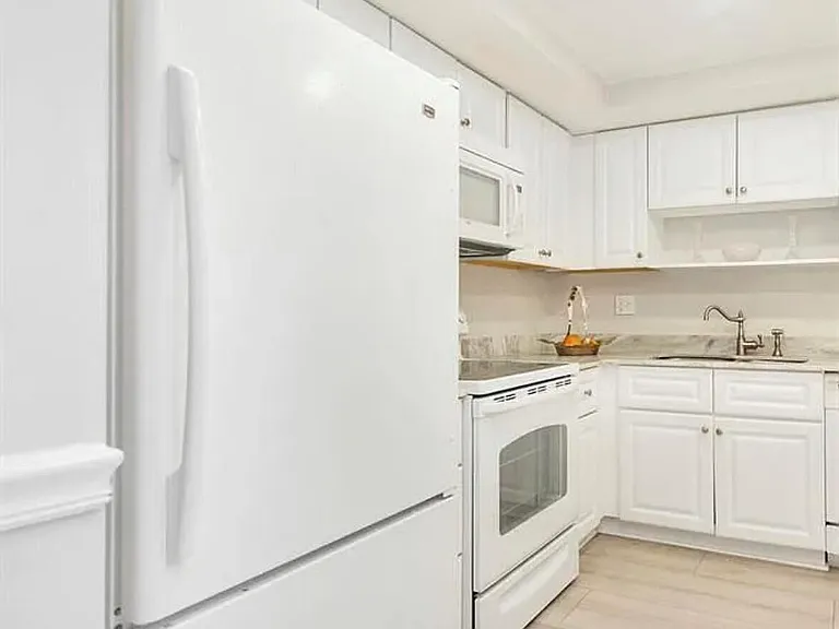 3800 Washington Rd #310 — Photo 4