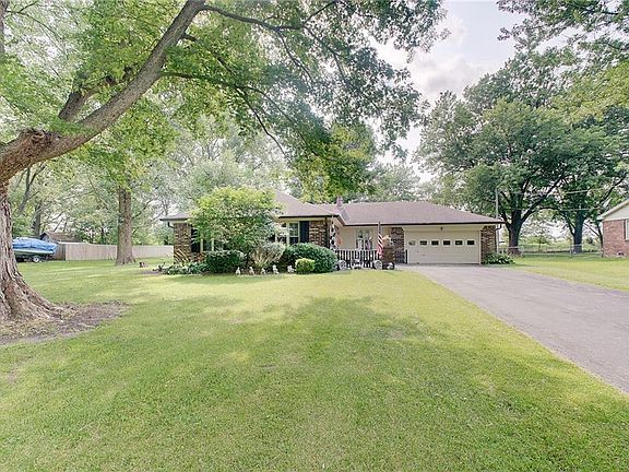 2nd image of 5680 N County Road 901 E