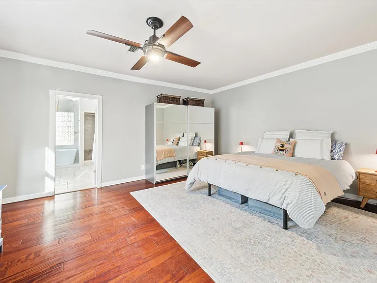 718 Garden Oaks Blvd — Photo 18
