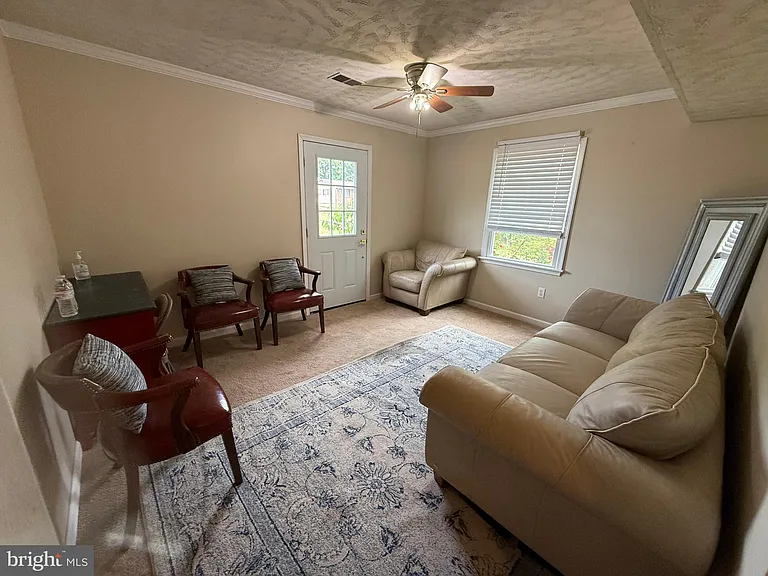7 Patton Ln — Photo 5