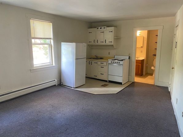 38 Railroad St UNIT 6